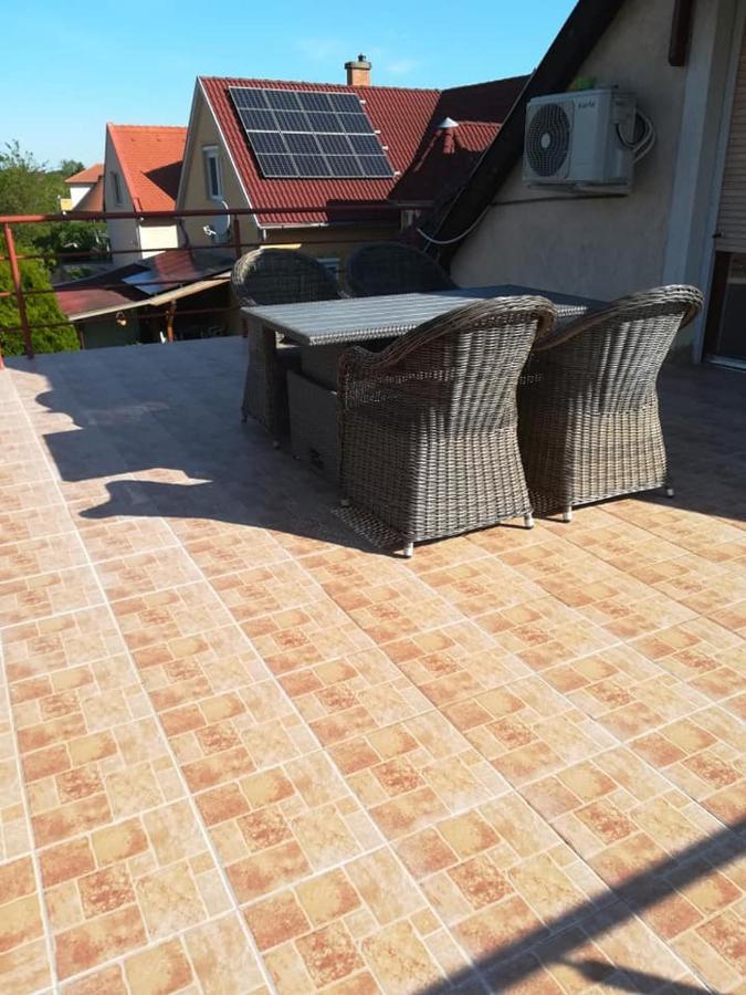 Ferienwohnung Karika Vendeghaz Hajdúszoboszló Exterior foto